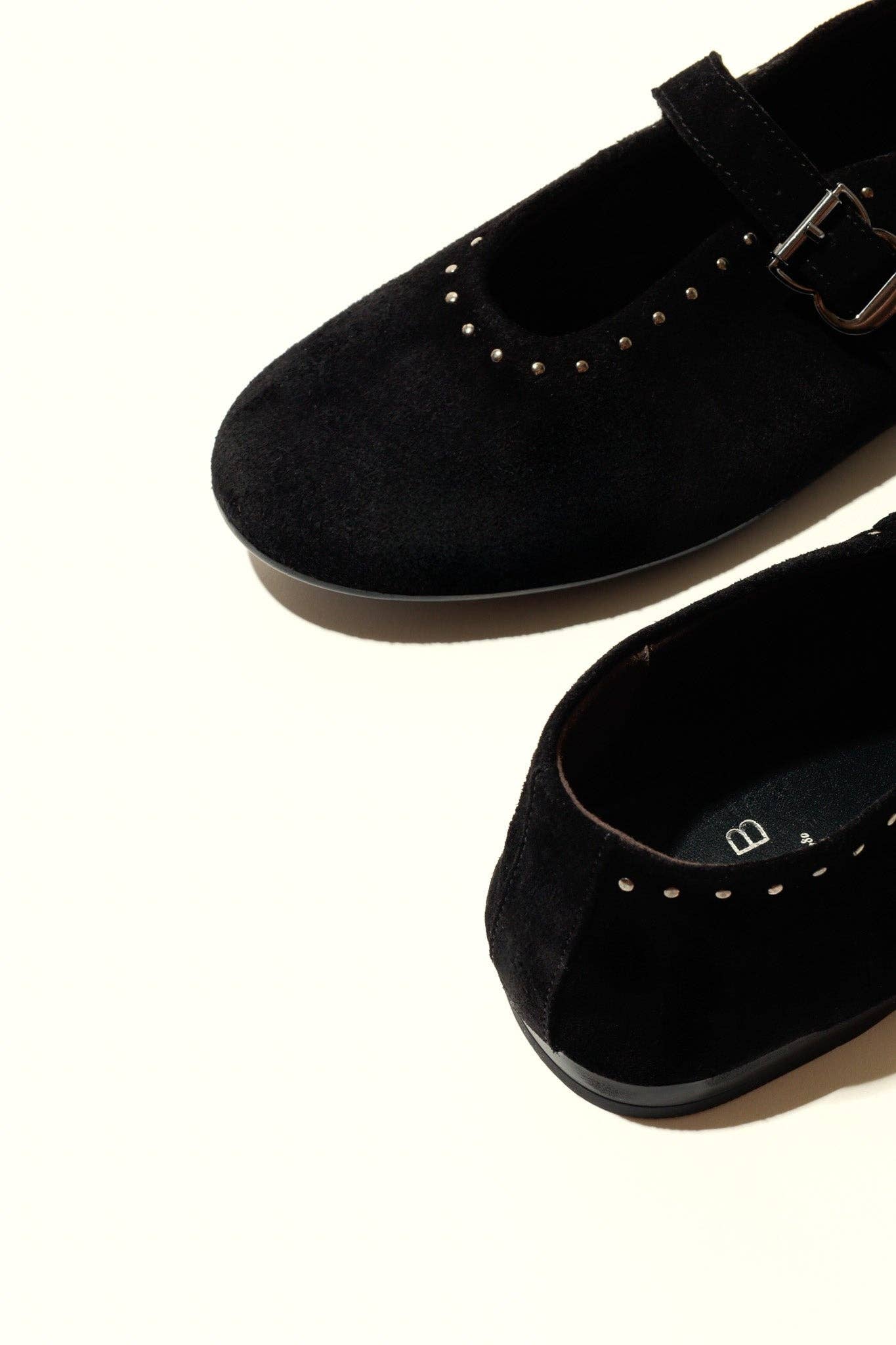 KMB Shoes - Wholesale Flats - Women's - MERCHE BLACK – Studded Ballet Flats2