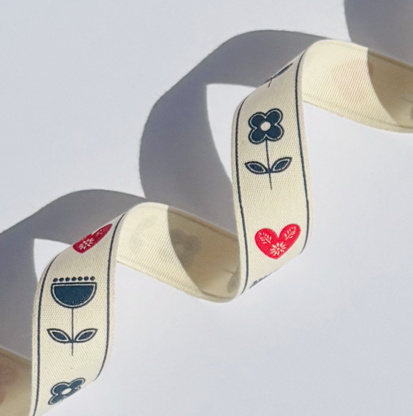 Scandinavian Hearts - Wholesale Ribbon - Gift Wrapping - Scandinavian Floral Folk Art Cotton Ribbon (5 yards)0