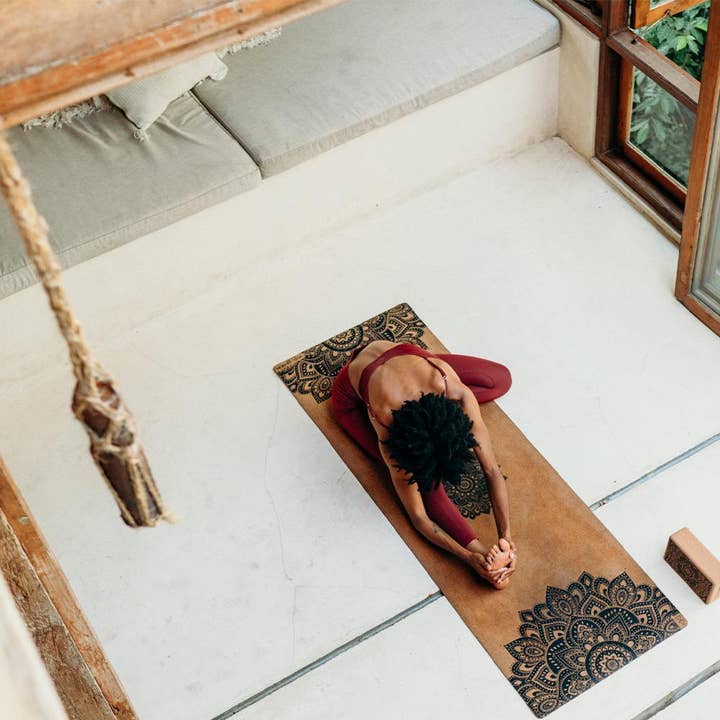 Yoga DesignLab EU - Wholesale Yogamat - Reis Yogamat van Kurk - Mandala Zwart5