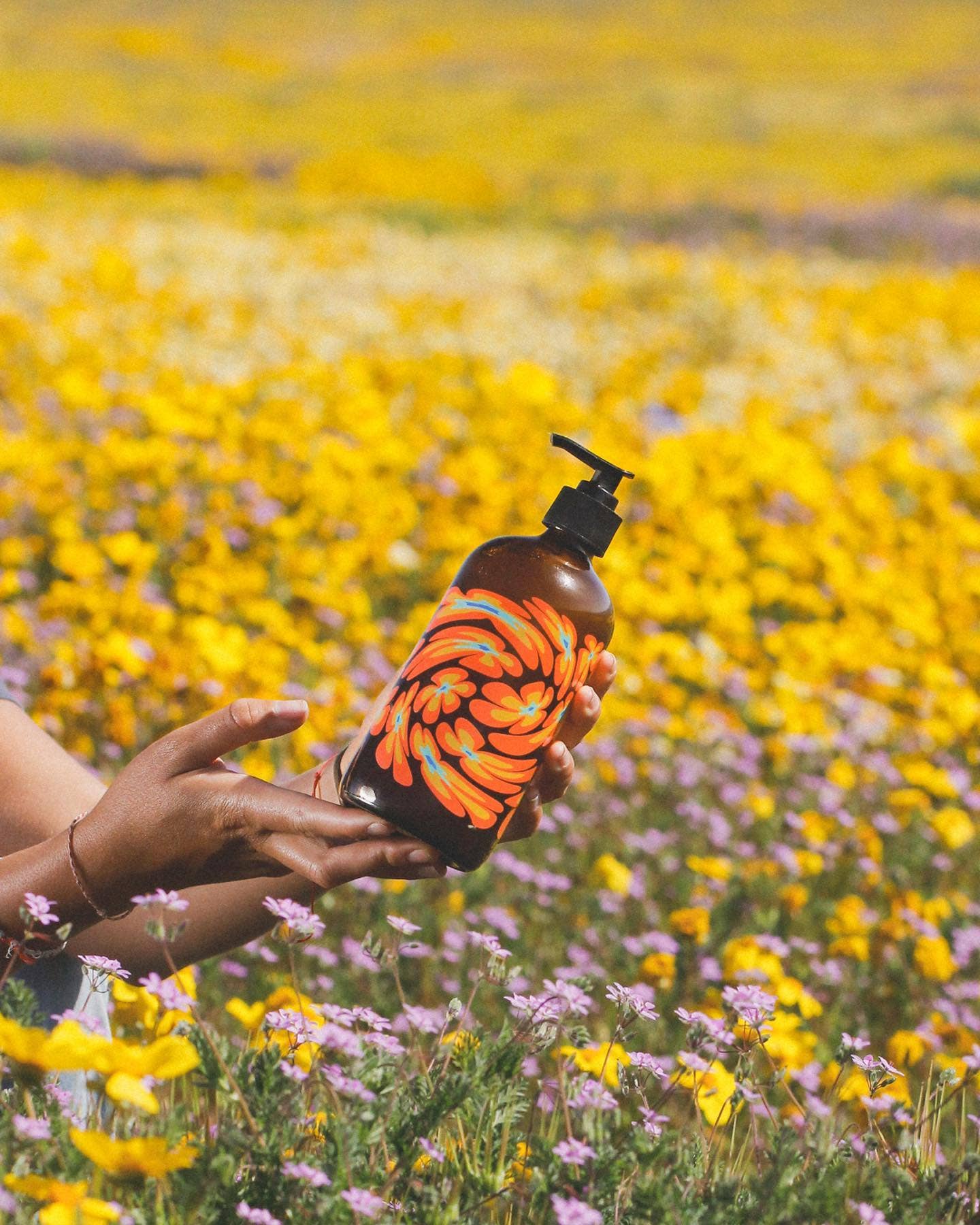 Bathing Culture - Wholesale Body Wash/Shower Gel - Mind and Body Wash Refillable 16oz Glass (Meadow Vision)