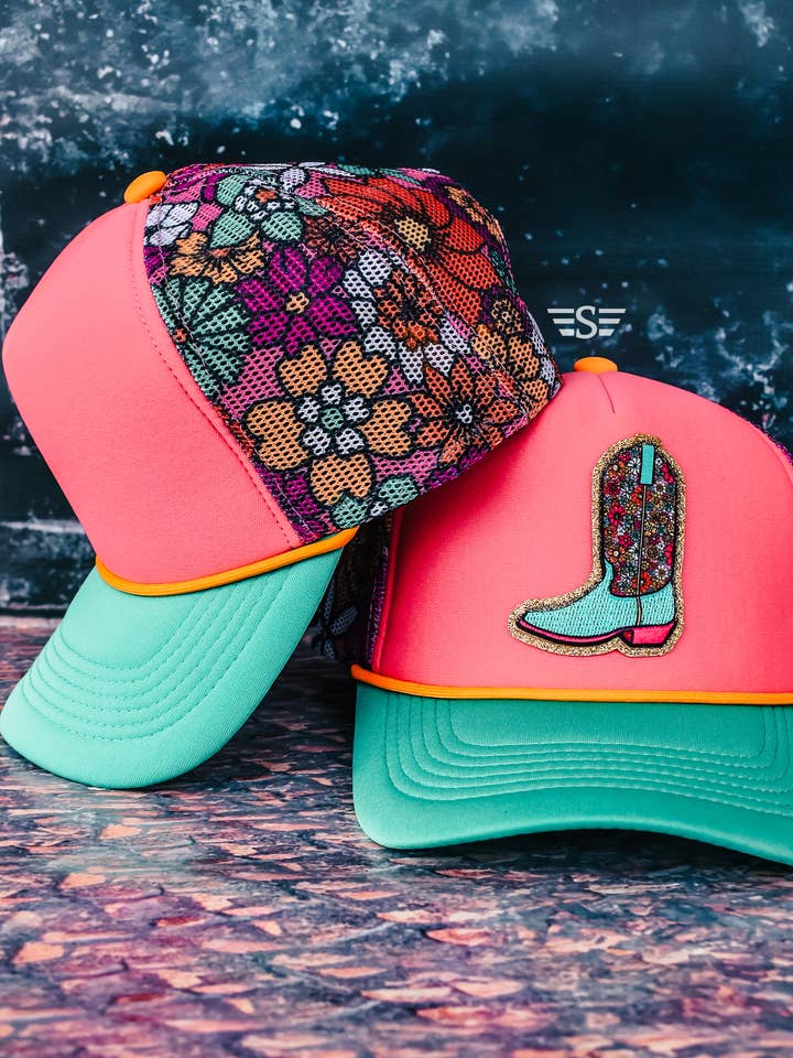 Boné Trucker de Espuma com Rede Floral Boot Magna Pony™ por atacado de Flying S Company