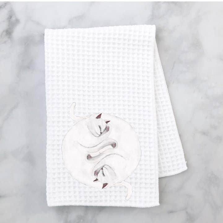 Sovende hvide katte vaffelvævet viskestykke for engroshandel hos MerikaArt