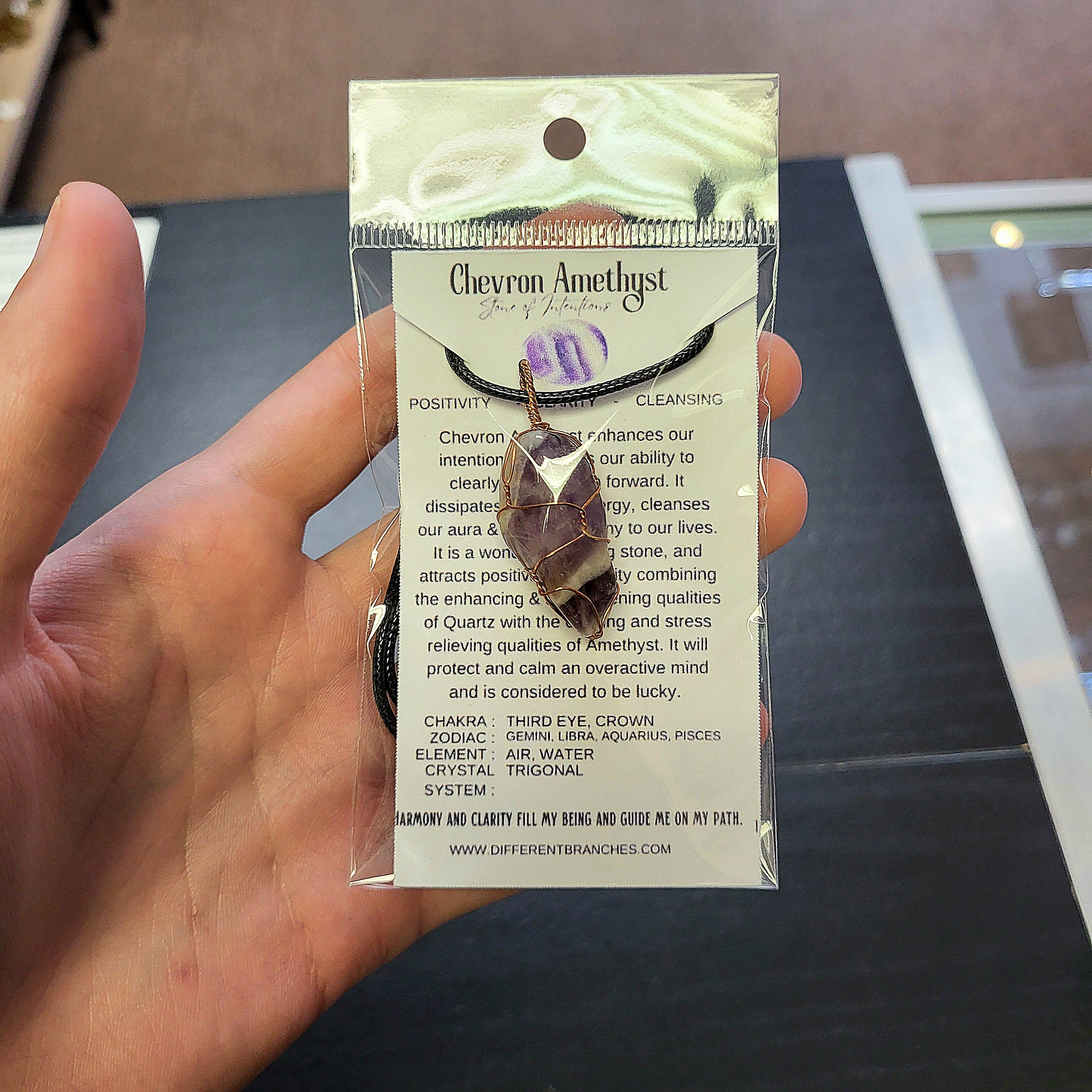 Different Branches - Wholesale Halskettinghanger - Edelstenen ketting met bijbehorende kristalkaarten9