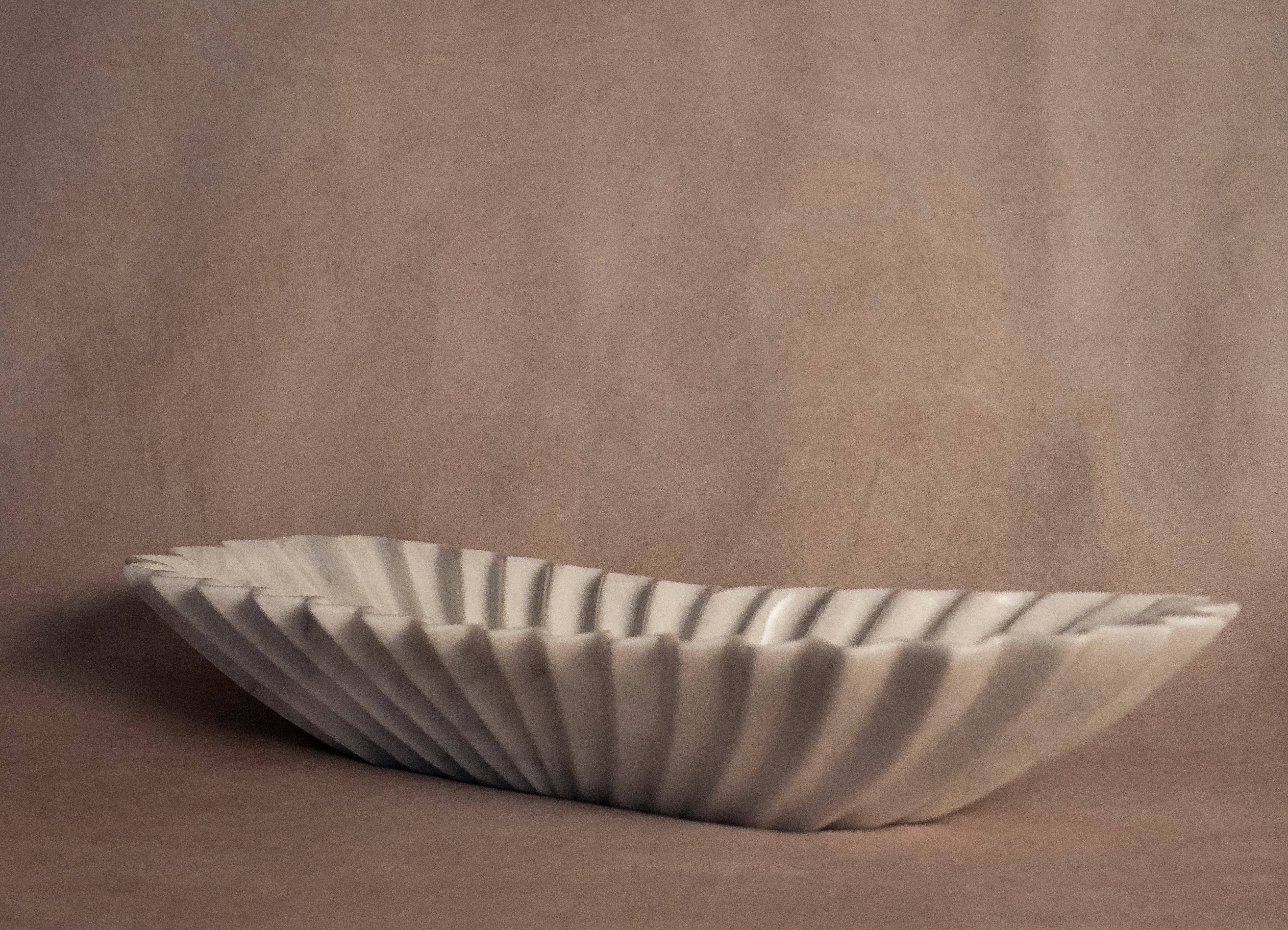 Marigold Market - Wholesale Decorative Plate/Dish/Bowl - Oblong Fluted Marble Bowl - Large0