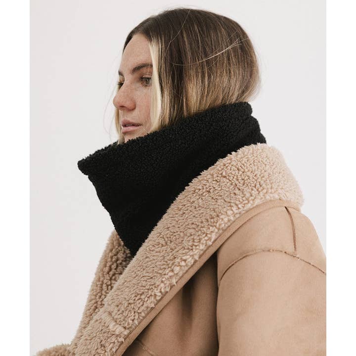 Gigi Pip - Wholesale Neck Gaiter/Snood - Women's - Quinn Sherpa Snood7