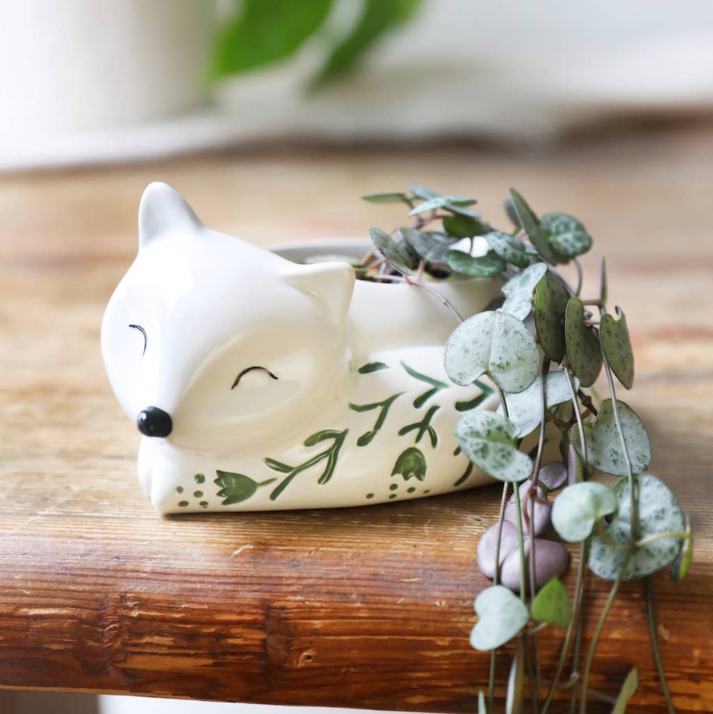 Lisa Angel - Wholesale Plant Pot - Sleeping Fox Planter1