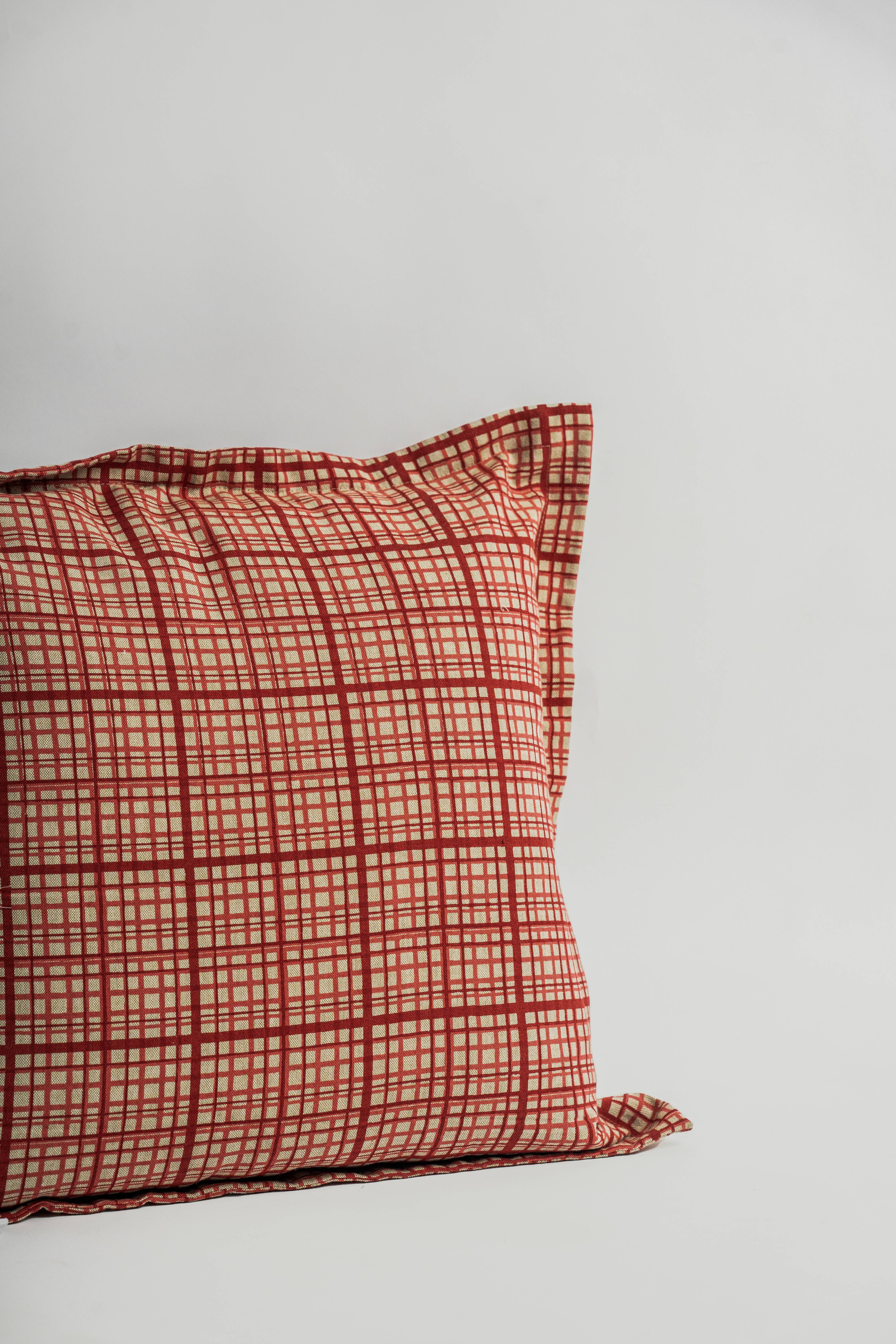 Atolia Designs - Wholesale Decoratief kussen - Tartan kussen met vulling1
