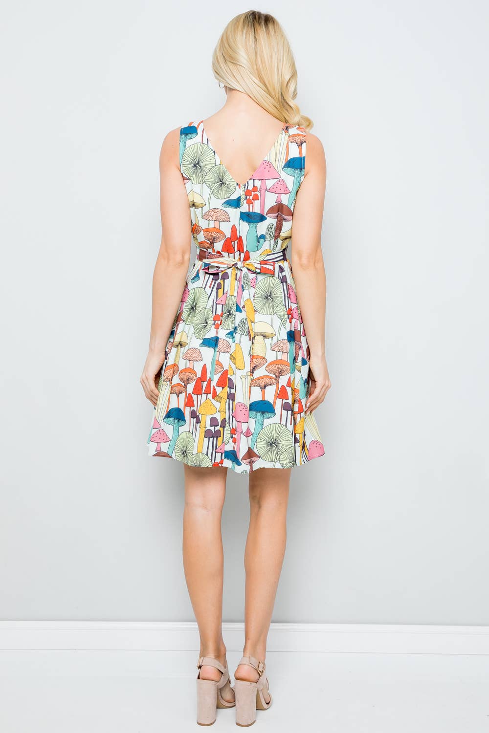 LA Soul – wholesale Dress – Women's – Whimsical Print Mushroom Print Dress4