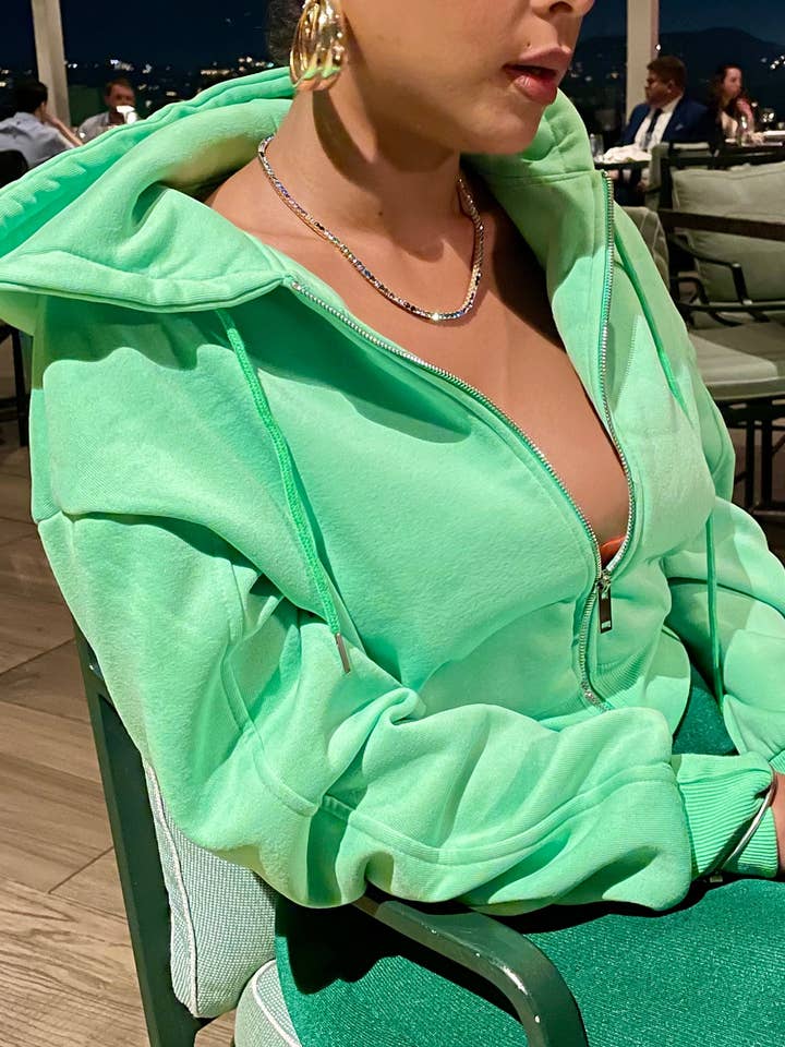 FECHO DE CAPUZ CROPPED SLIME por atacado de Modern episode