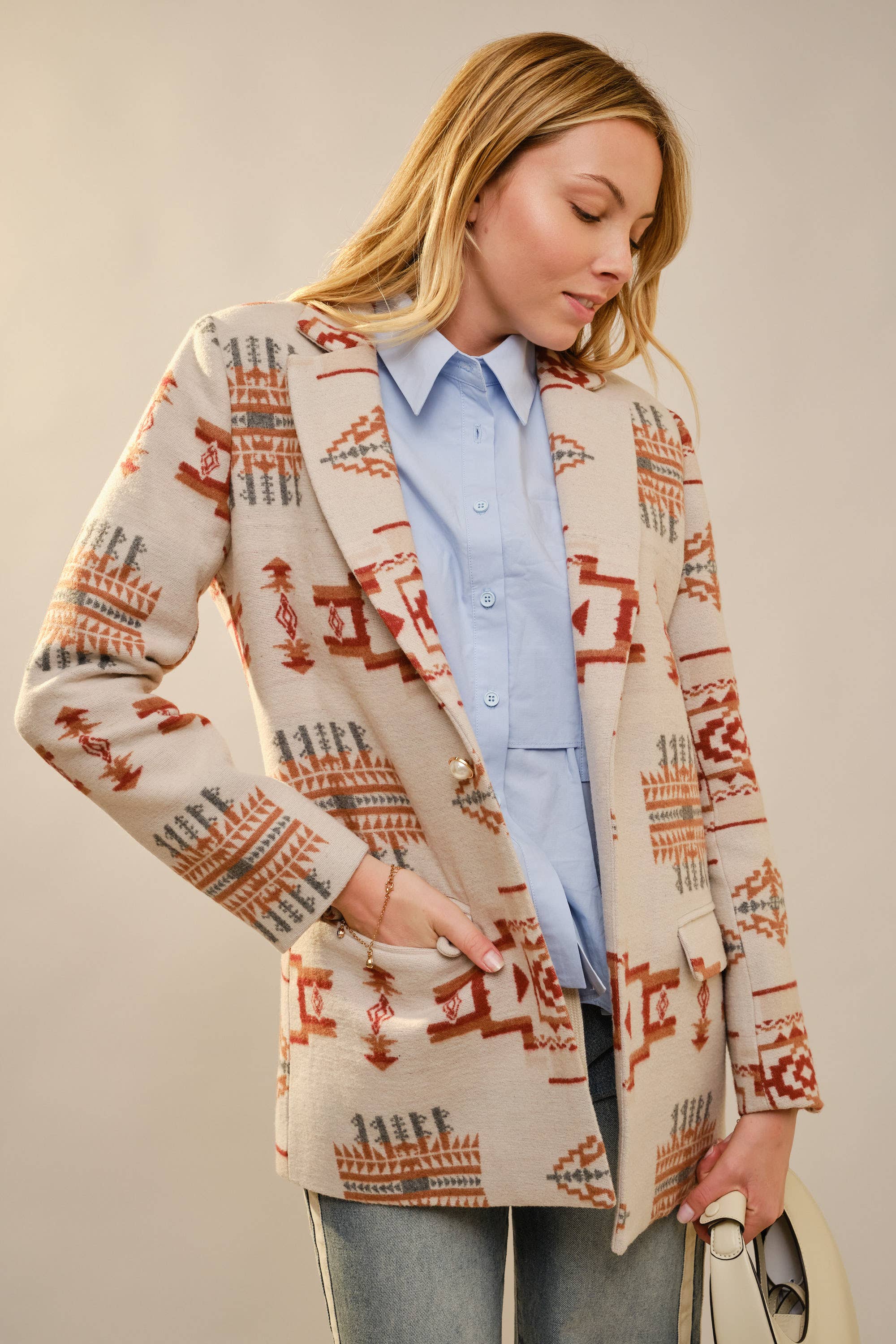 Blue B - Wholesale Blazer - Dames - 37937J Azteekse Jacquard Juweel Knoop Blazer7