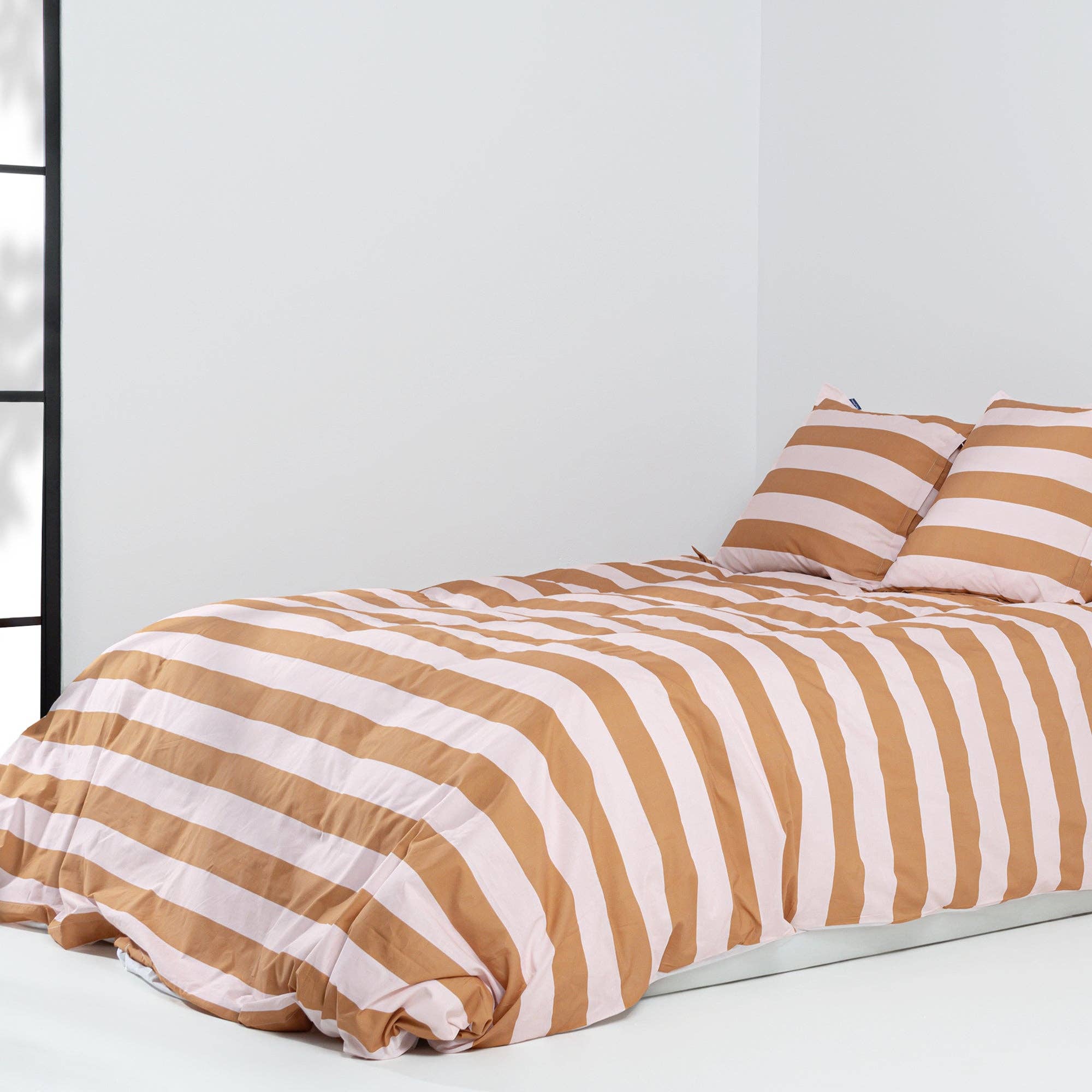 Happyfriday – Capa de edredão por atacado – Capa de Edredom Breton Listrada Laranja1