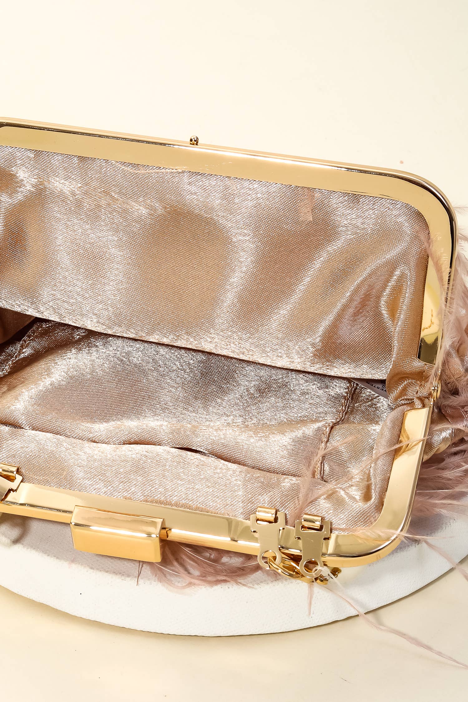 Anarchy Street - Wholesale Clutch Bag - Women's - Feather Fringe Clutch Bag6