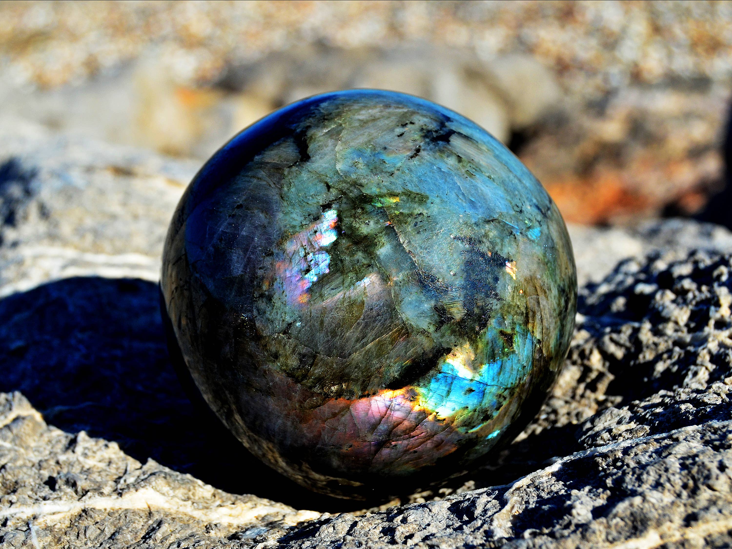 Kaia & Crystals - Wholesale Spiritual stone/crystal - XL Natural Labradorite Sphere Stone (65mm - 100mm)4
