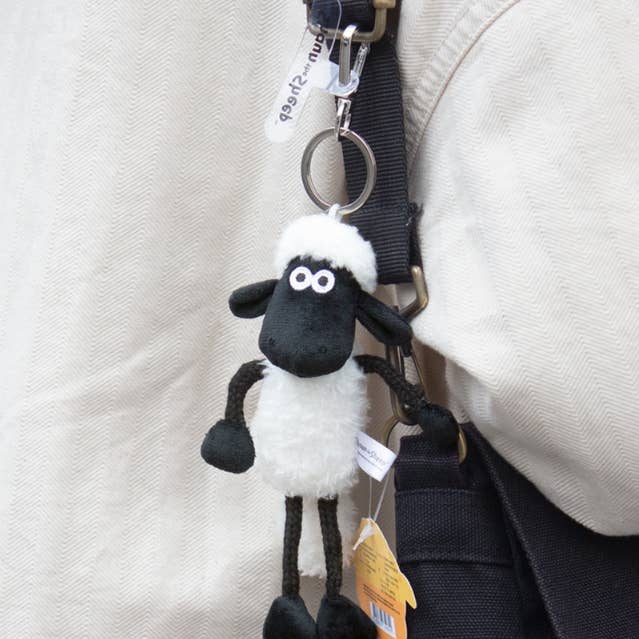 K-Wonderland – Großhandel Schlüsselanhänger – Unisex – Wallace & Gromit & Shaun das Schaf Plüsch-Schlüsselanhänger - 15 cm6
