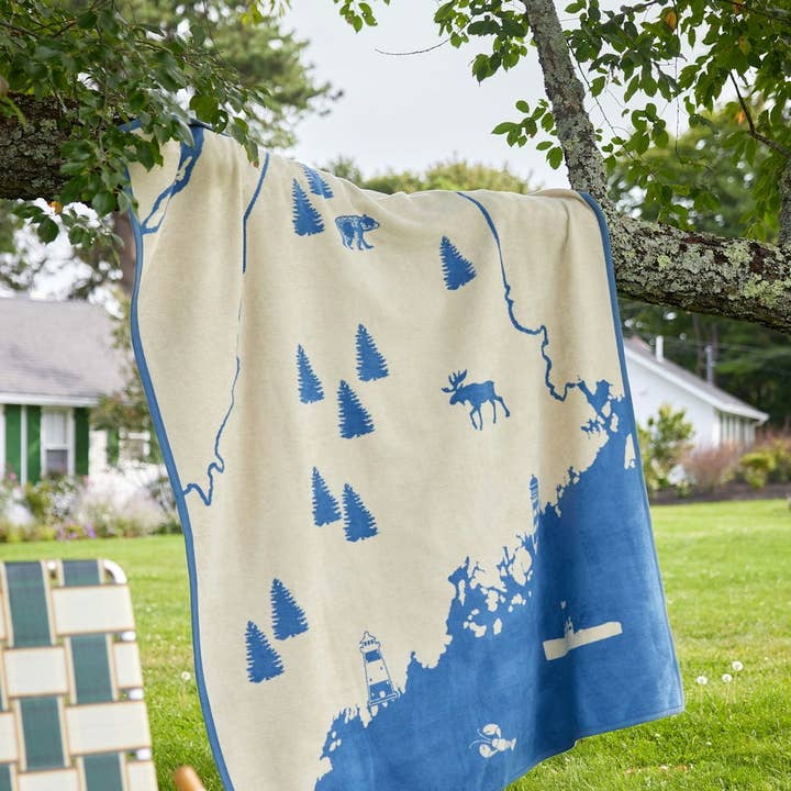 ChappyWrap - Wholesale Throw Blanket - Maine Blanket