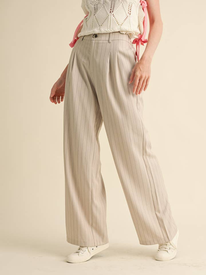 &MERCI - Wholesale Pants - Women's - WIDE LEG PINSTRIPE TROUSERS MP341117