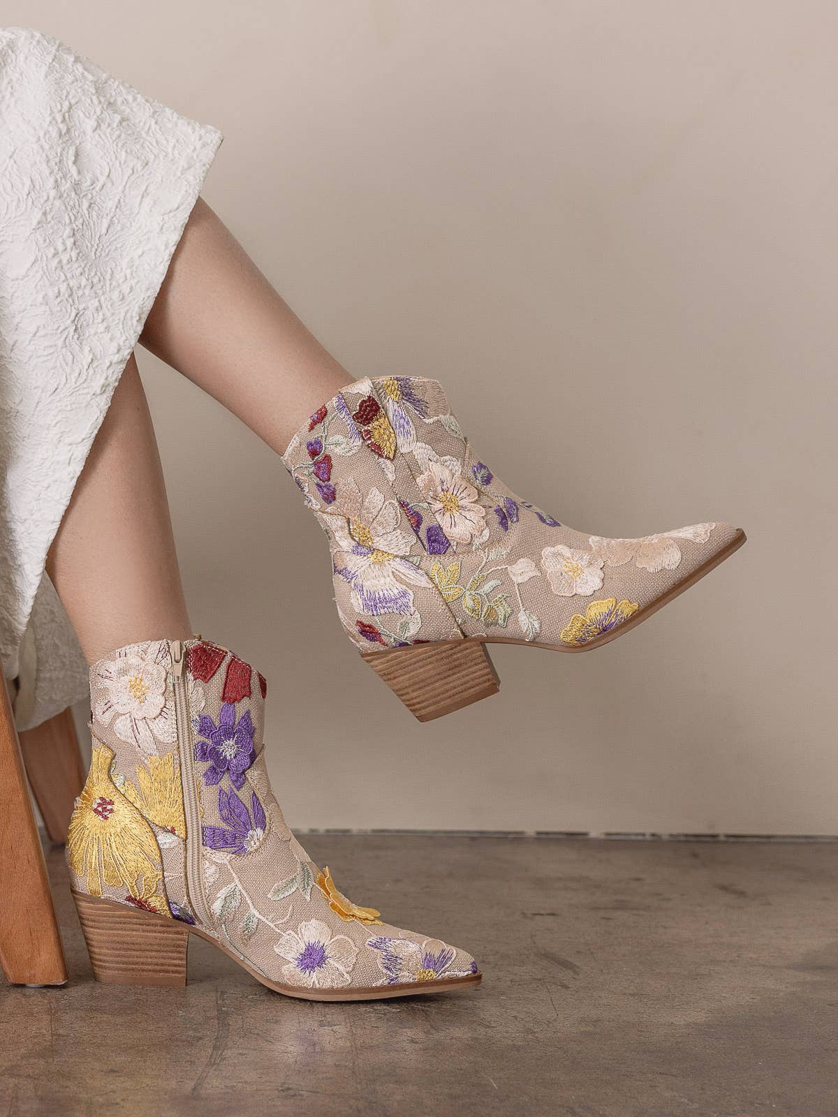 The Wanda | Taupe Floral Applique Western Boot for wholesale on Faire1