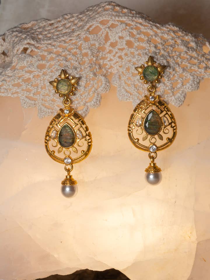 Palace Earrings for wholesale by TABOO FASHION