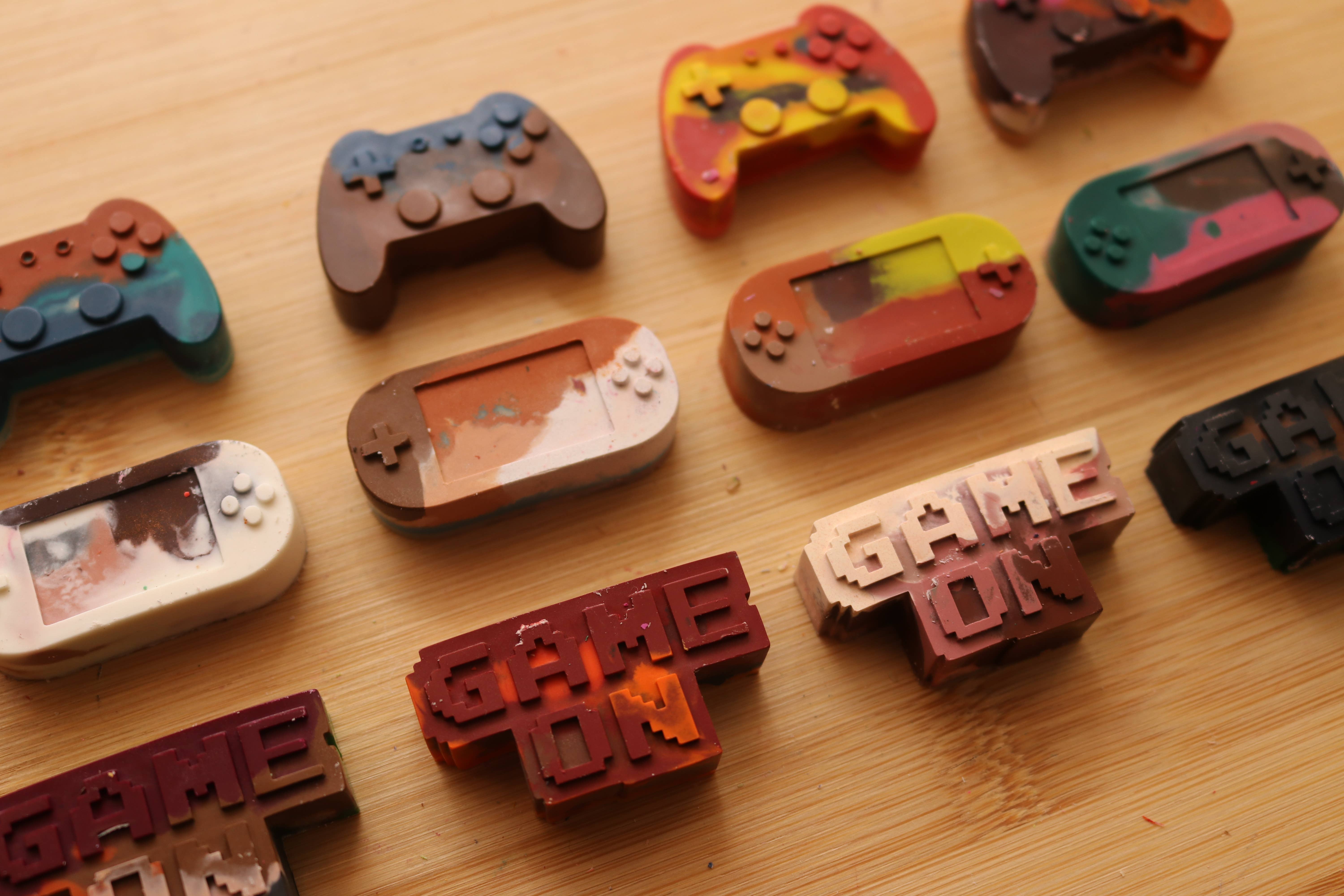 Color Me Crayzies™ - Wholesale Crayons - Kids & Baby - Game On! Crayzies (12 Count)3