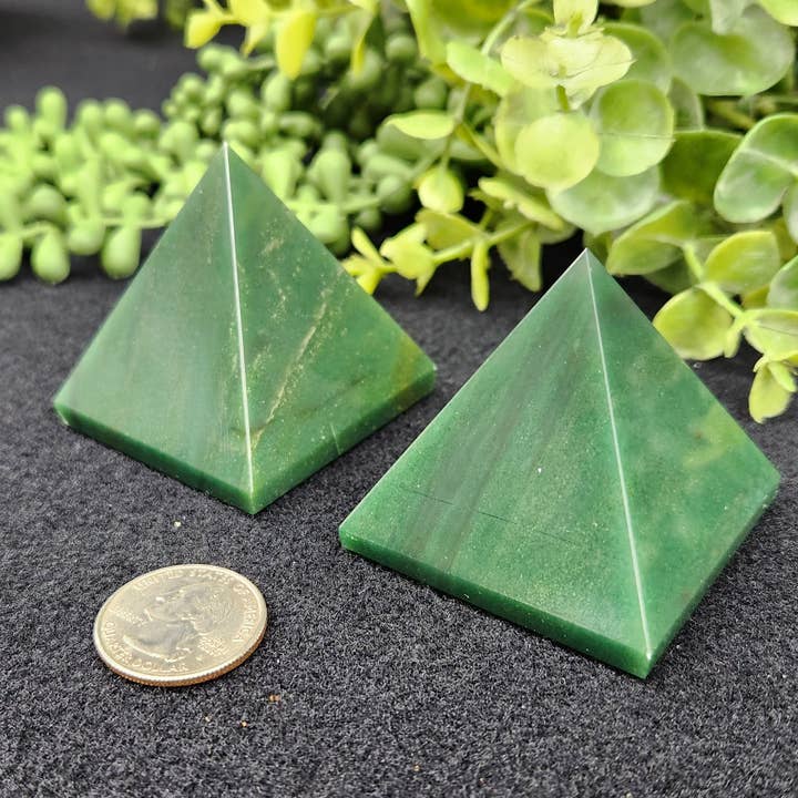 Meraki Gemstones - Wholesale Spiritual Stone/Crystal - Jade Green Polished Semi-Precious Gemstone Pyramid -5cm4