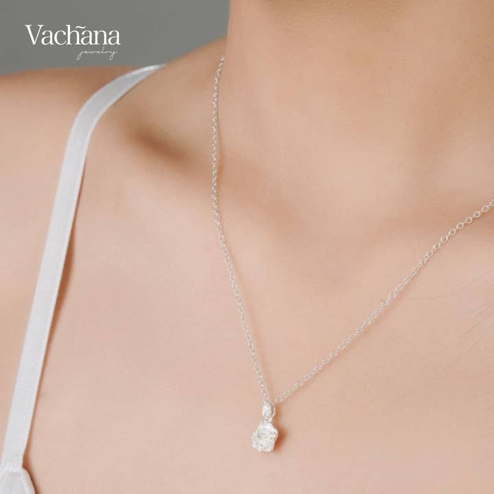 Hvid Rose Sterling Sølv Vedhæng Halskæde for engroshandel hos Vachana