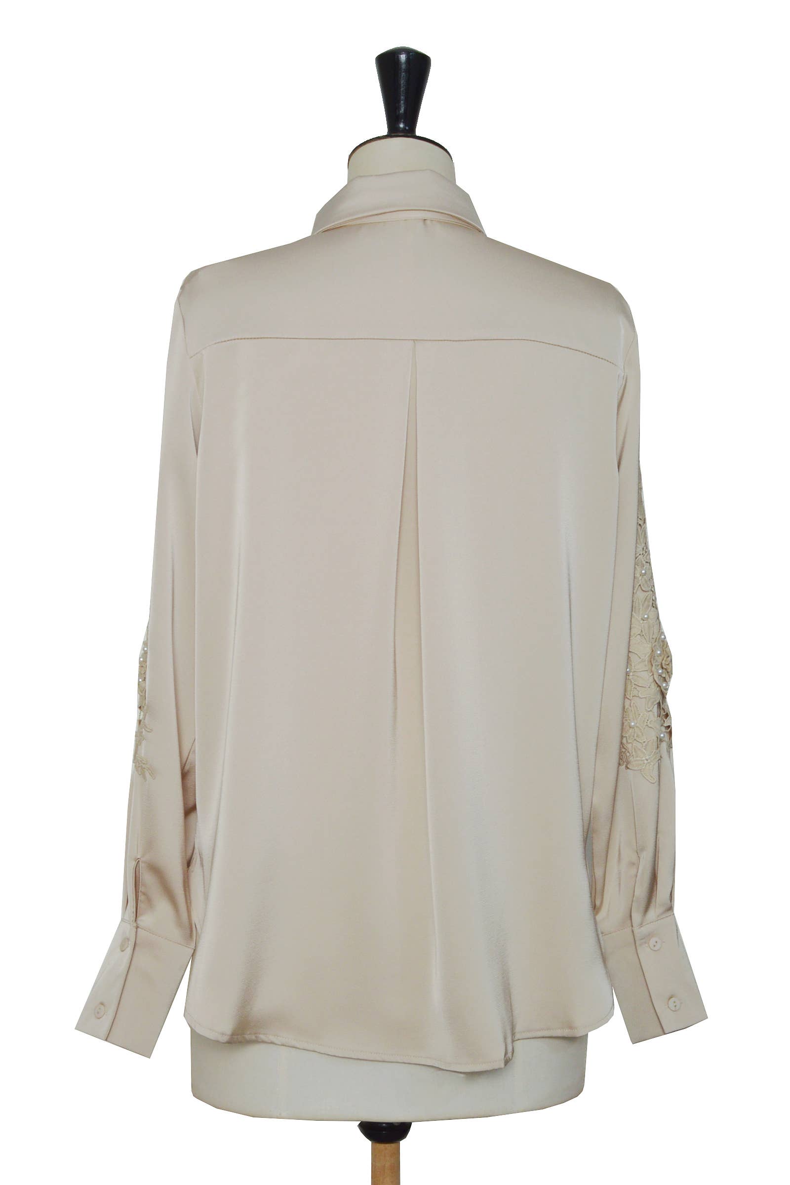 ELLI WHITE - Wholesale Button Down Shirt - Women's - Shirt adorned with embroidery and beads12