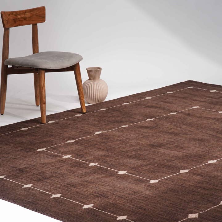 Hand Knotted Loom Wool Area Rug Brown L00532 for wholesale on Faire4