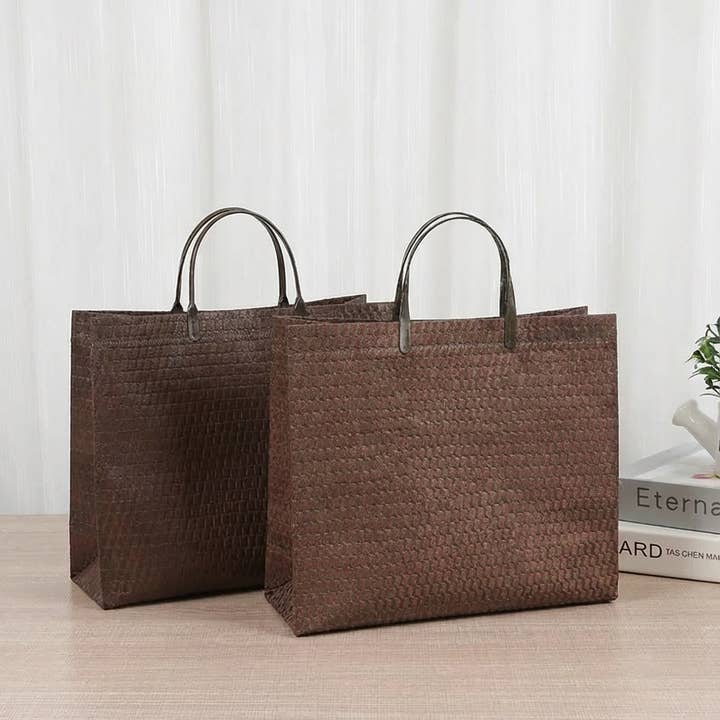 25 stk., 2 størrelser brun bølget vævet mønster ikke-vævet gavepose for engroshandel hos ByHome