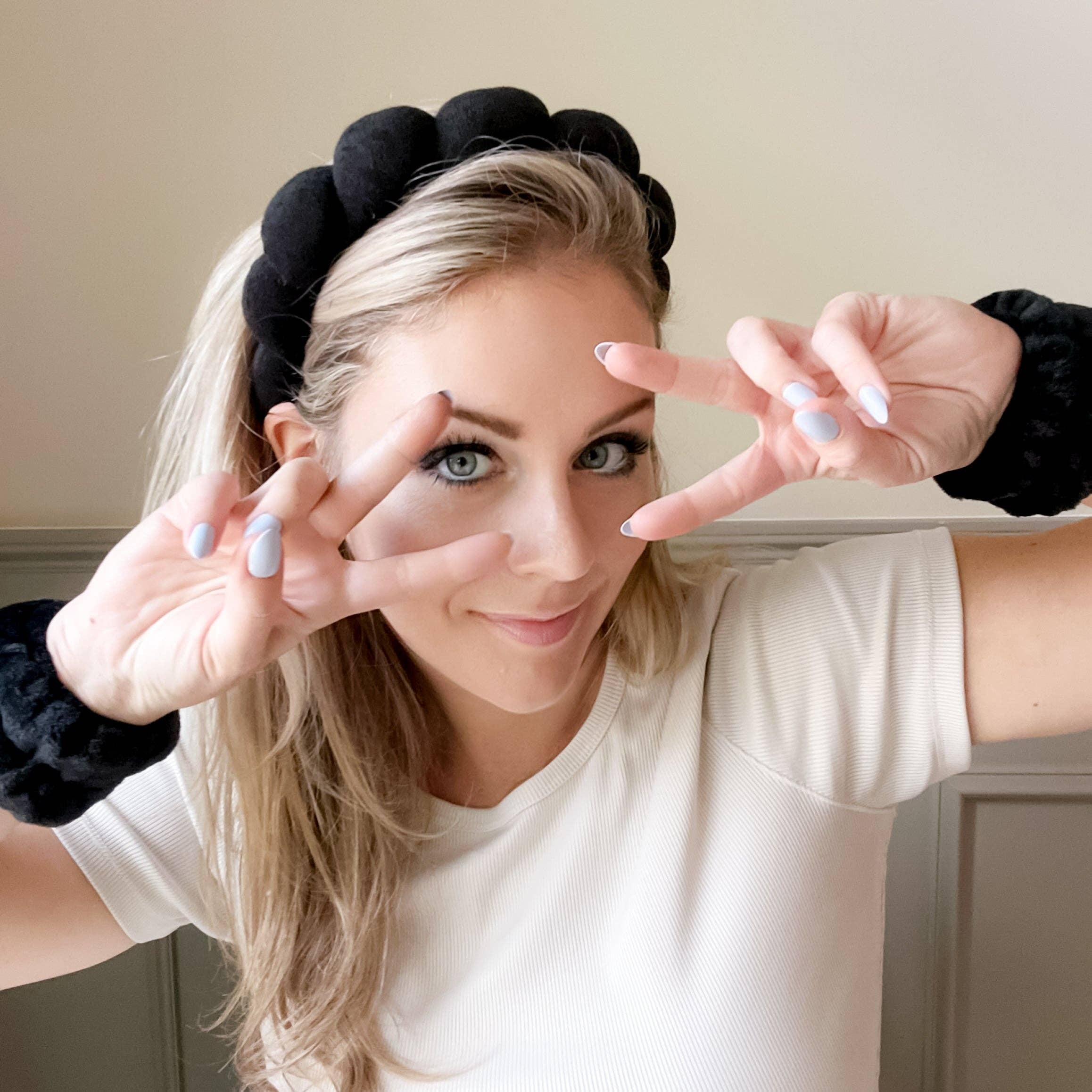 Sunrise Collective - Wholesale Spa Headband - Braided Headband & Wristband Facewash Set In Two Colors3