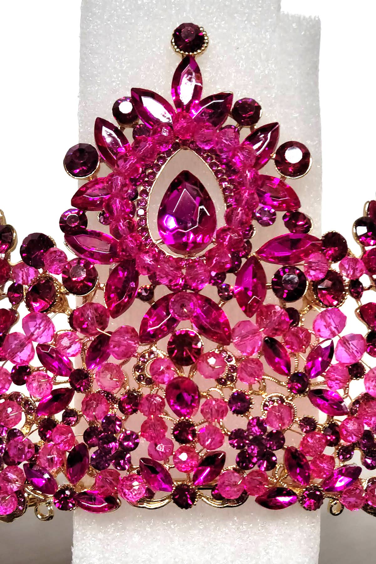 Chicas - Wholesale Tiara - Women's - Metal tiara with crystal balls and jewel rhinestones HT96254