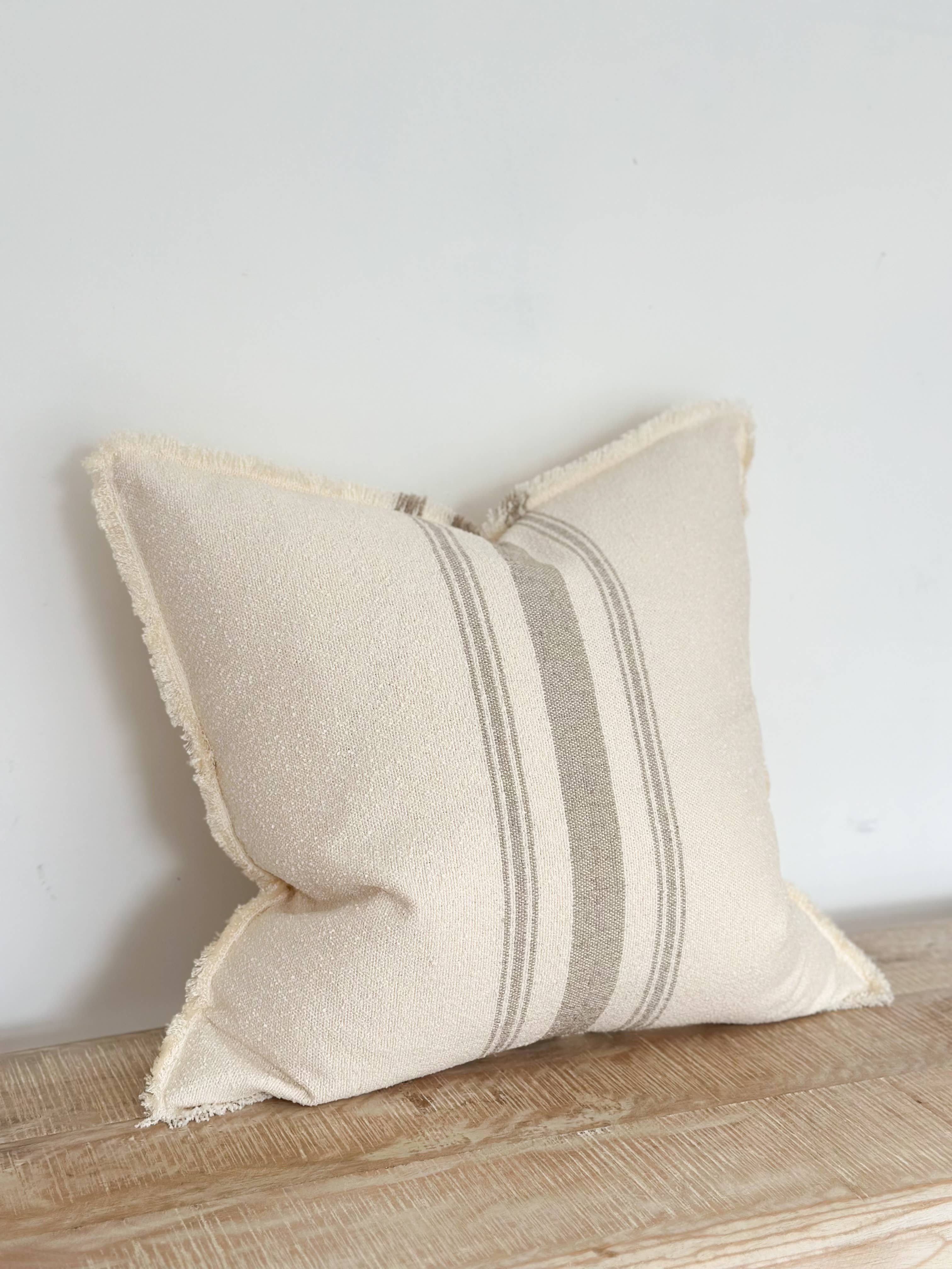 Ellenvale Trade - Wholesale Cushion Set - Ellie Cushion Cover 45x45 - Greige Stripe2