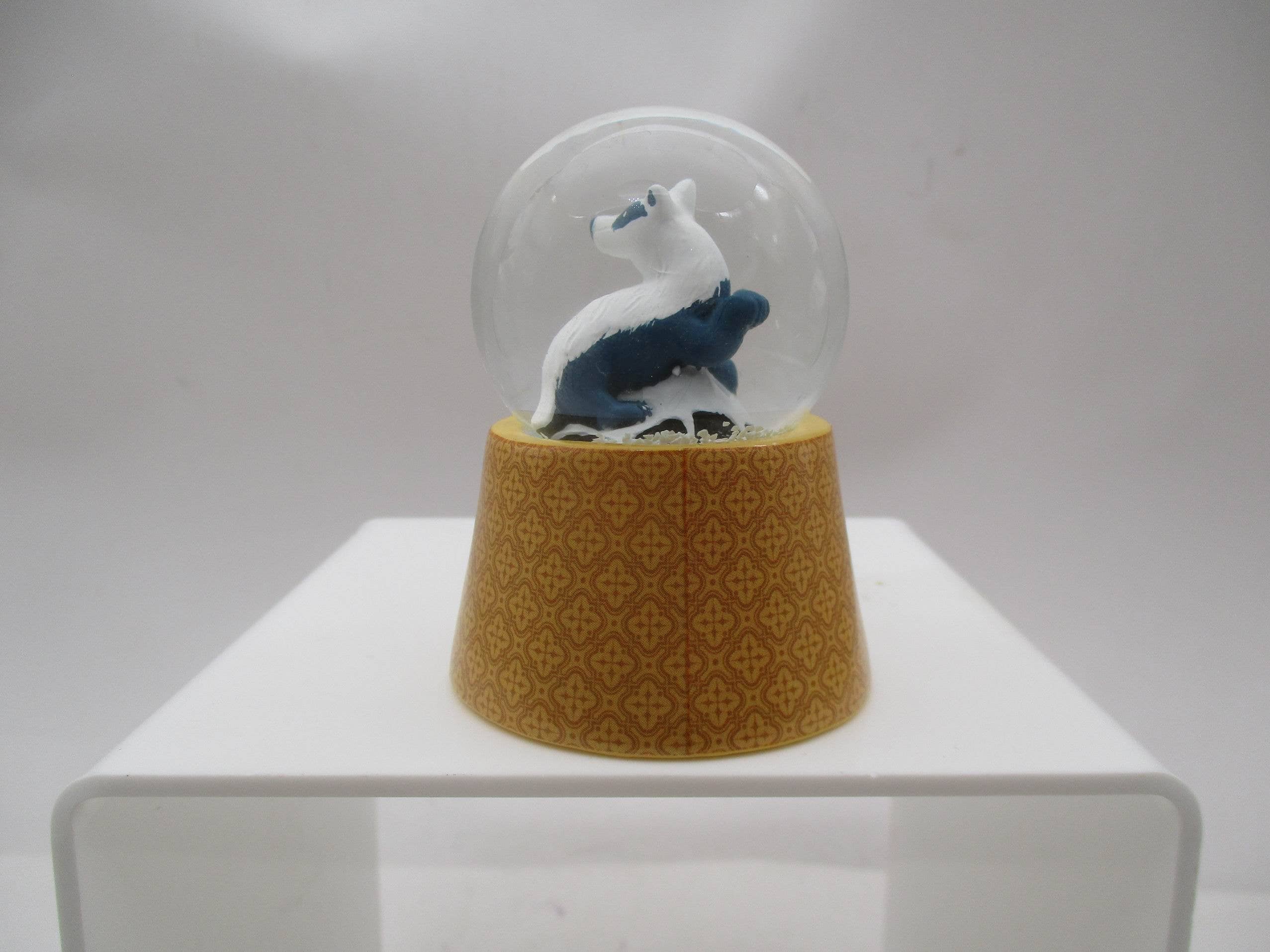 Silver Buffalo - Wholesale Snow Globe - HP Hufflepuff Badger Boxed 45mm Light Up Snow Globe3