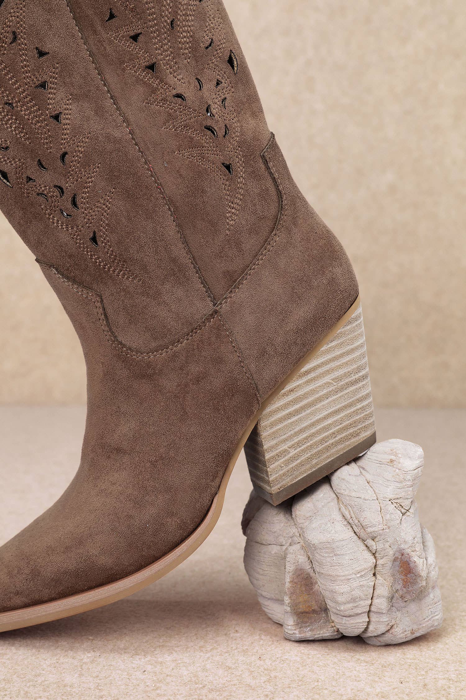 Miracle Miles (Mi.iM) - Wholesale Cowboy Boots - Women's - OLIVIA14