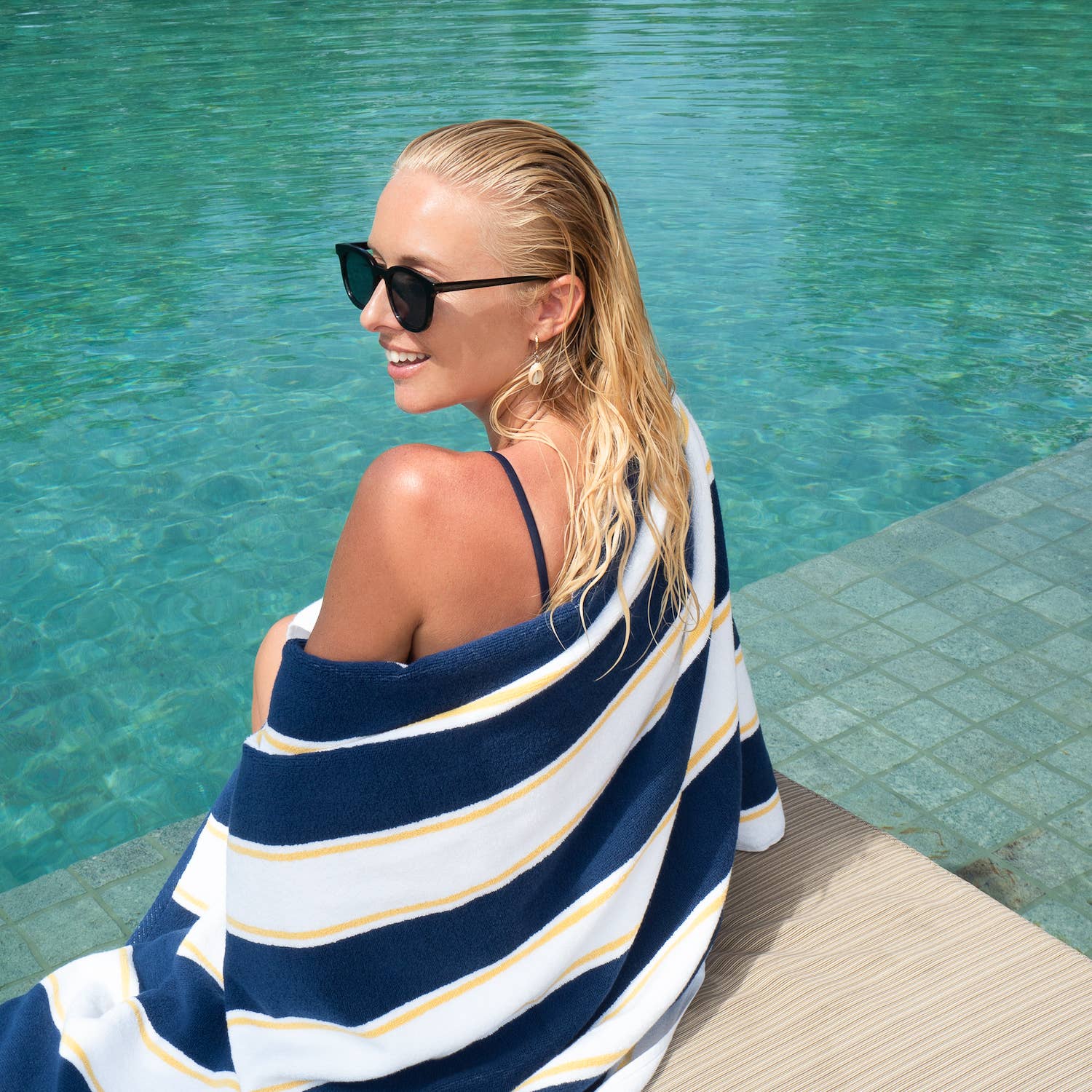 Arkwright Home - Wholesale Beach Towel - Aston & Arden Luxury Beach Towel 69