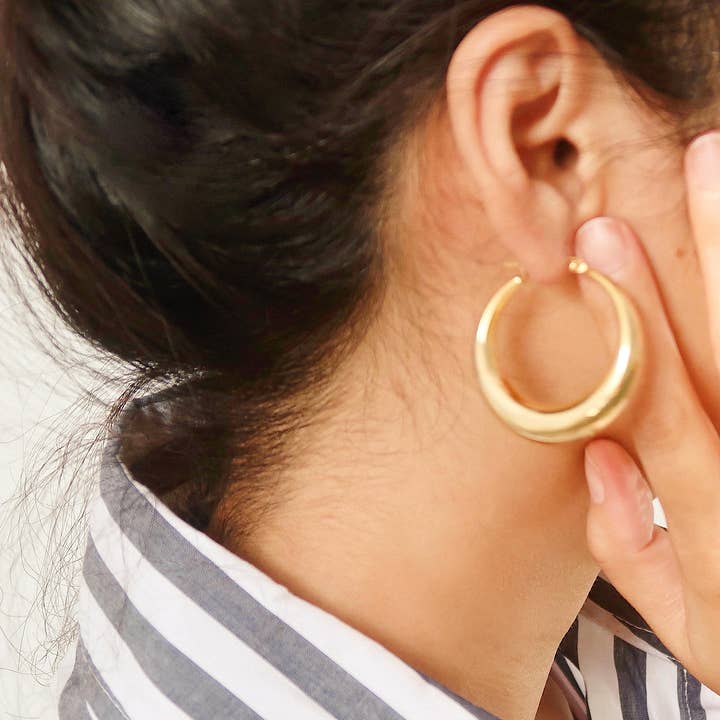 Flânerie by MAIQ - Wholesale Hoop Earrings - Galene Non-Tarnish Classic Large Hoop Earring