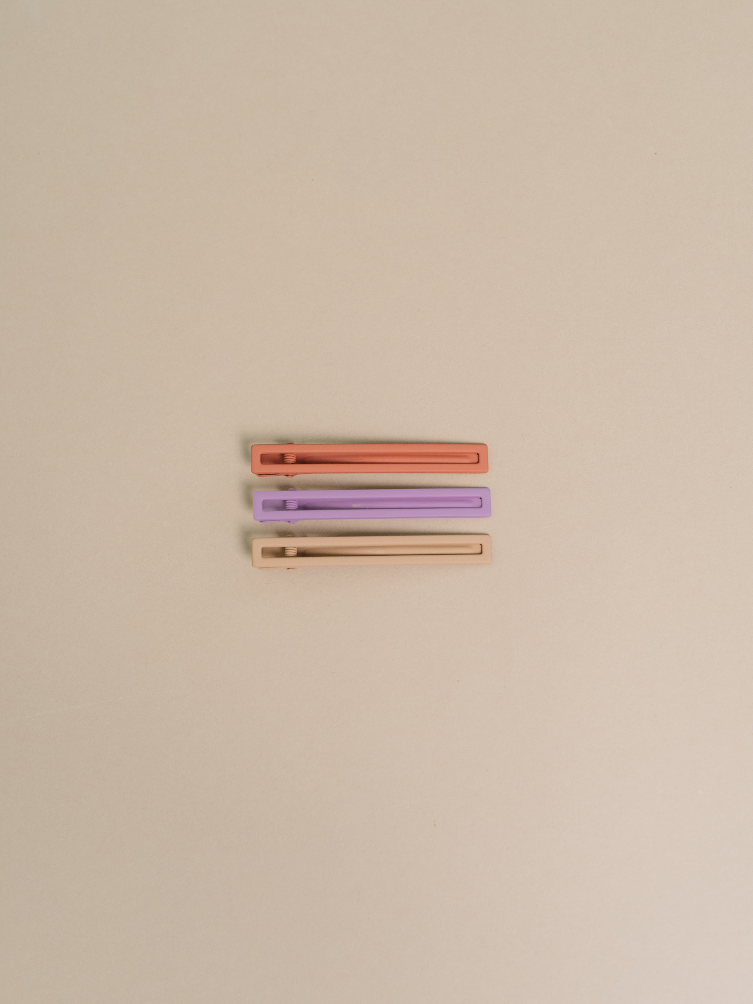 NAT + NOOR - Venta al por mayor Conjunto de accesorios para el pelo - Mujer - Set de 3 clips para cabello estilo aligator Yarrow en colores surtidos13