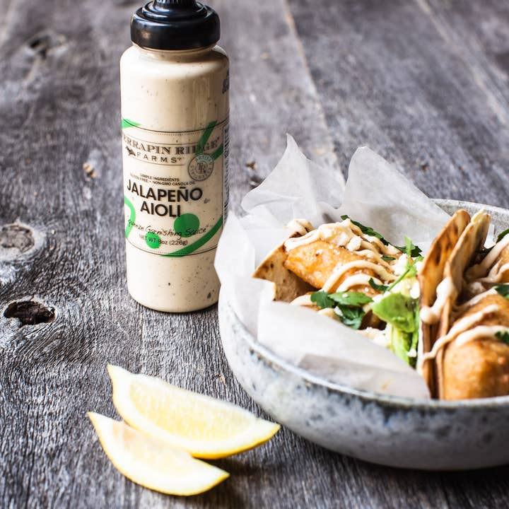 Terrapin Ridge Farms - Wholesale Sauce - Jalapeno Aioli Garnishing Squeeze2