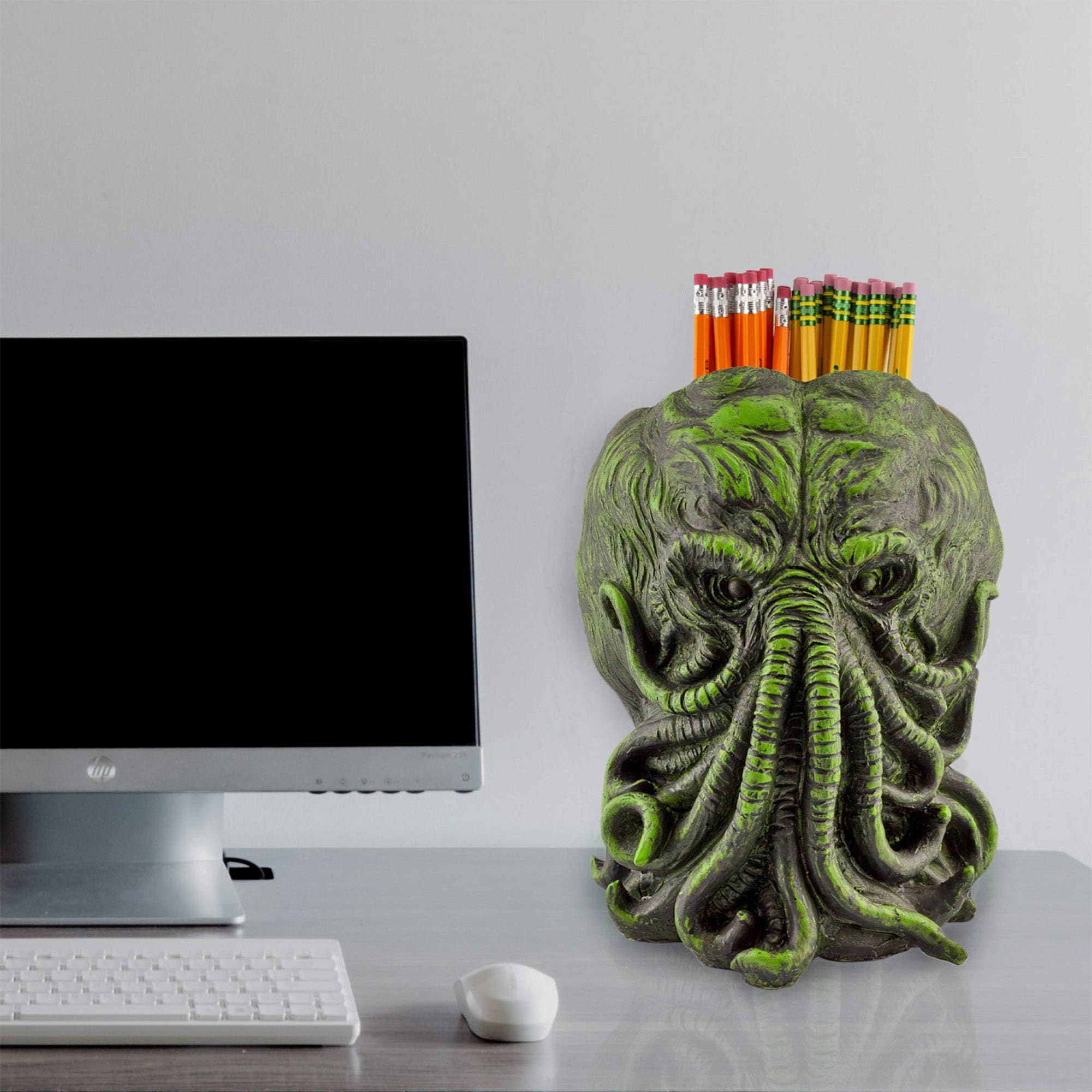 Kurated Korner – wholesale Plant pot – Toy Vault Cthulhu Resin Planter Pot11