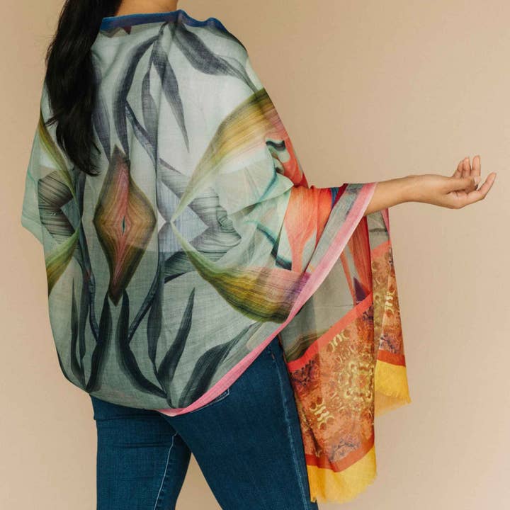 Écharpe colorée en pure laine printanière pour la vente par Embrace