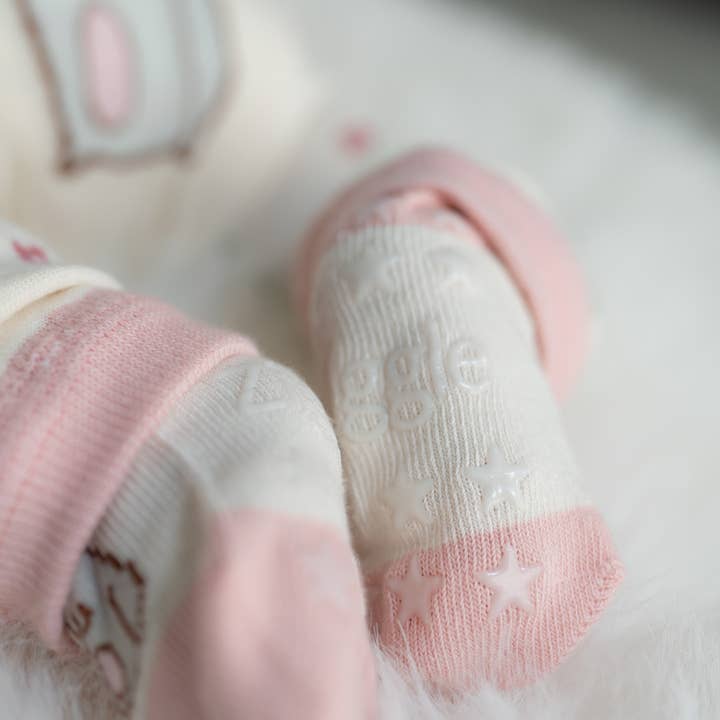 Ziggle Baby - Wholesale Clothing Set - Baby - Bunnies Cream Leggings and Socks Set10