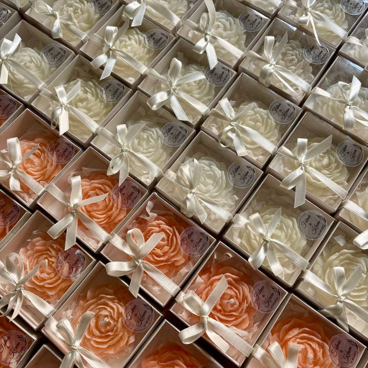 youngpee - Vente Bougies originales - Bougie pivoine, bougies fleurs, bougie rose, bougie de Noël5