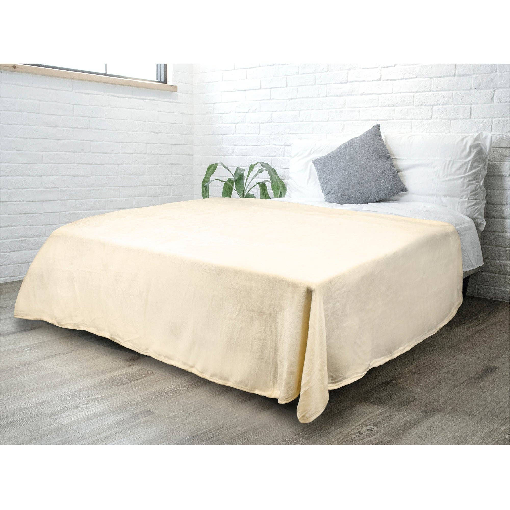 Pavilia - Wholesale Throw Blanket - Classic Fleece Throw Blanket50