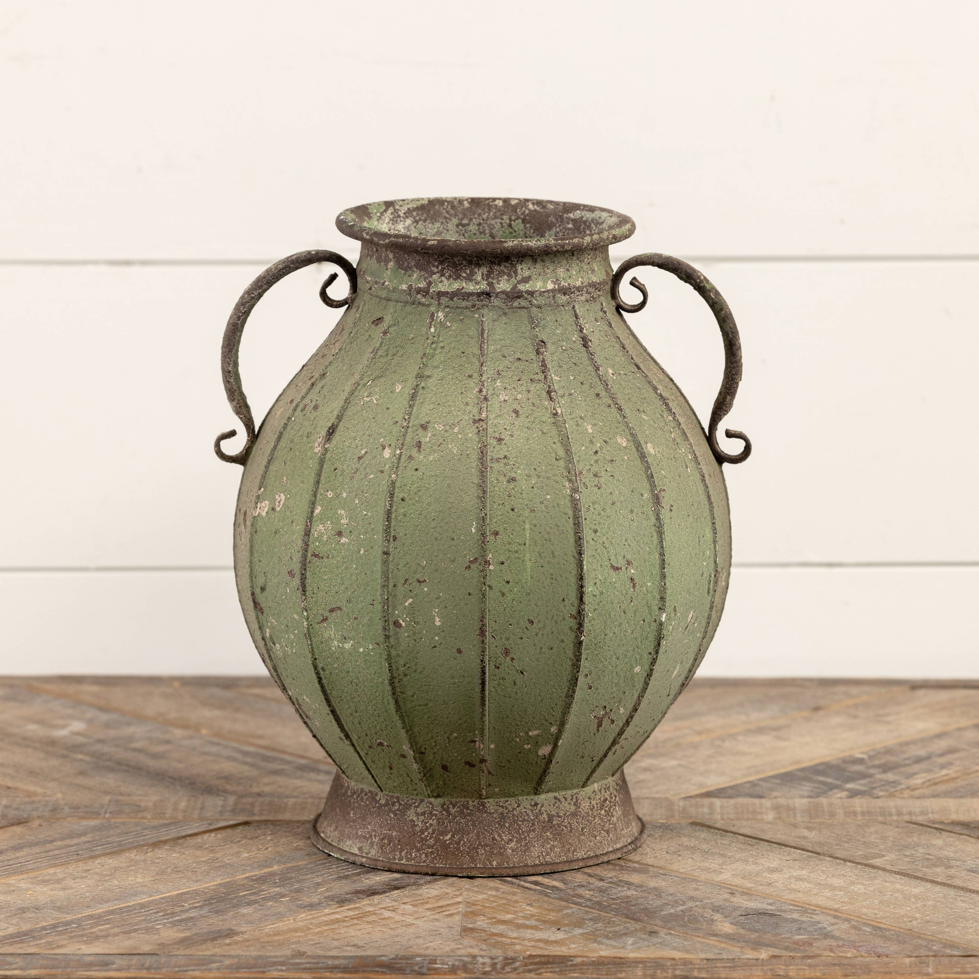 Ragon House - Wholesale Vase - 12" GREEN TWO HANDLE VASE1