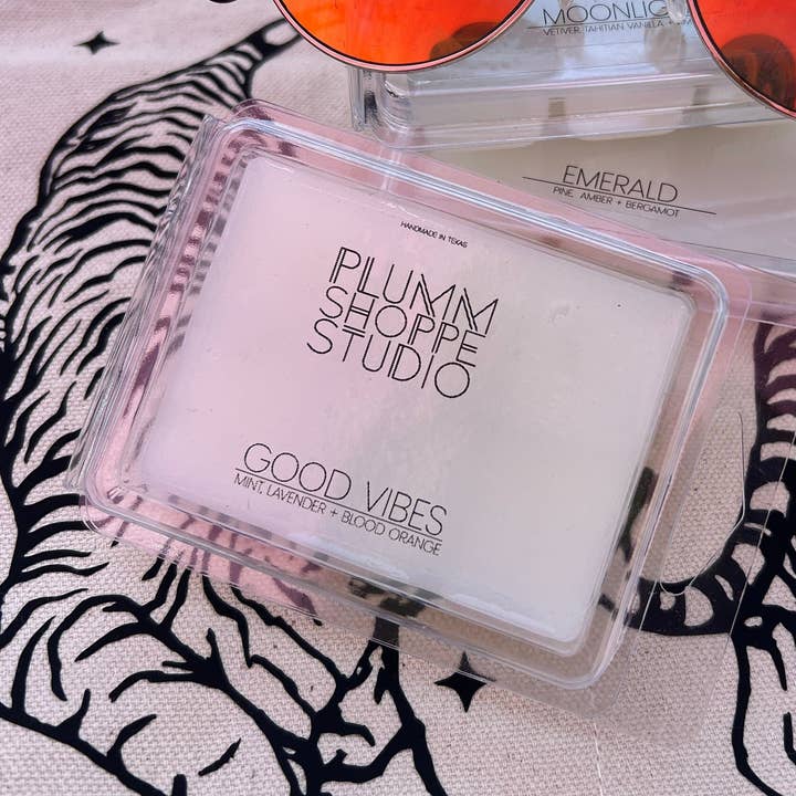 Wax Melt for wholesale by PlummShoppeStudio