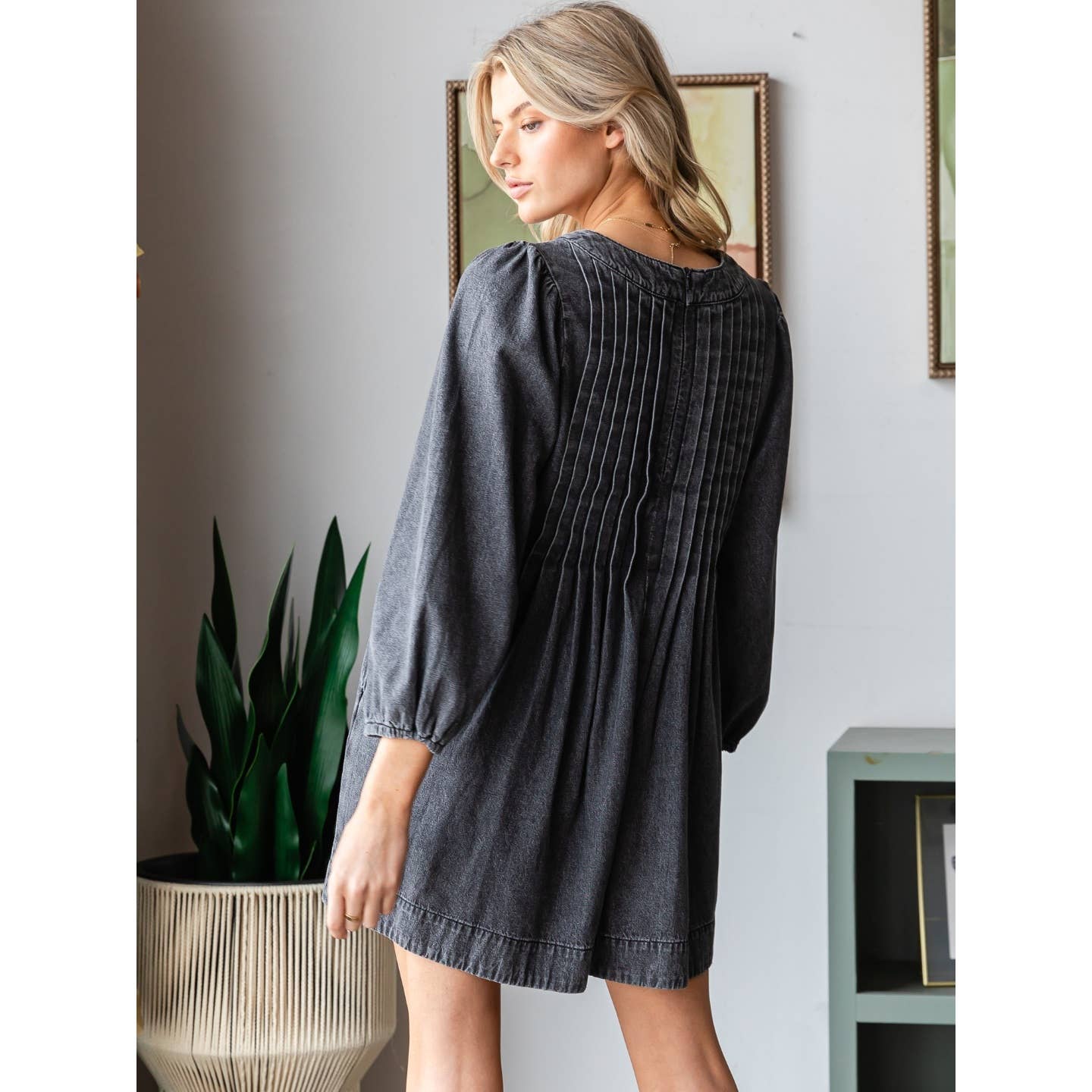 Veveret - Wholesale Romper - Women's - V-neck Puff Sleeve Denim Romper5