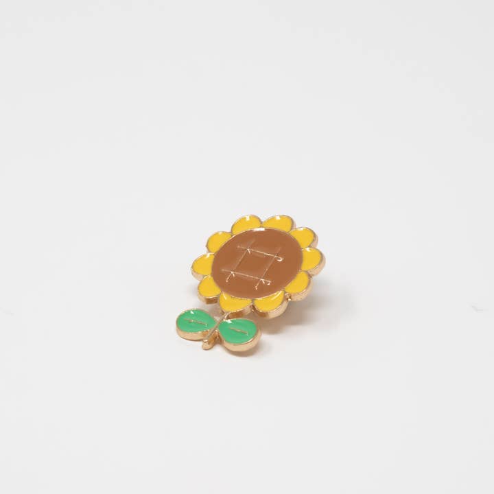 Broche tournesol pour la vente par Mama Peacock LLC