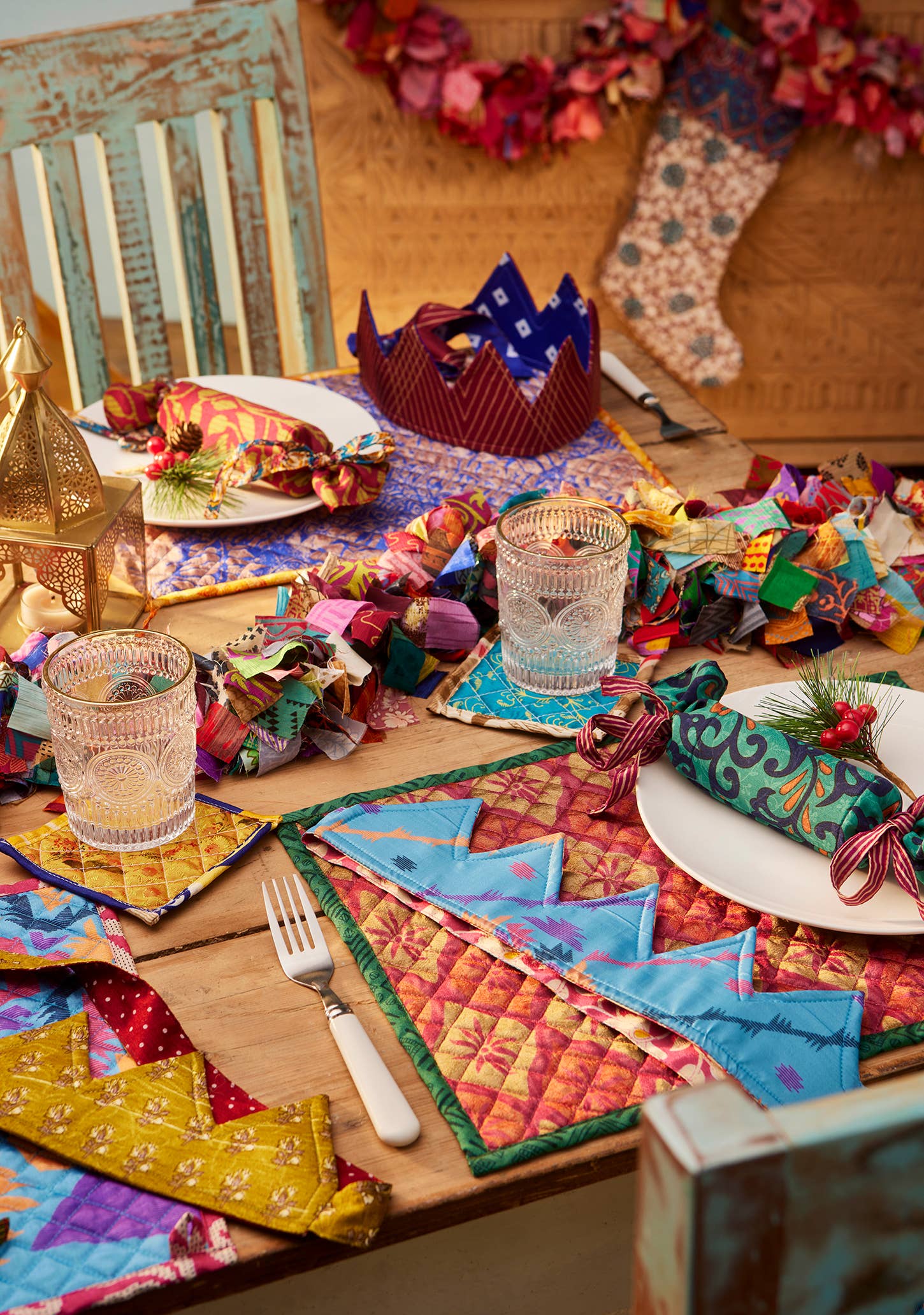 Namaste - Wholesale Party gift - Recycled Sari Reusable Cracker4