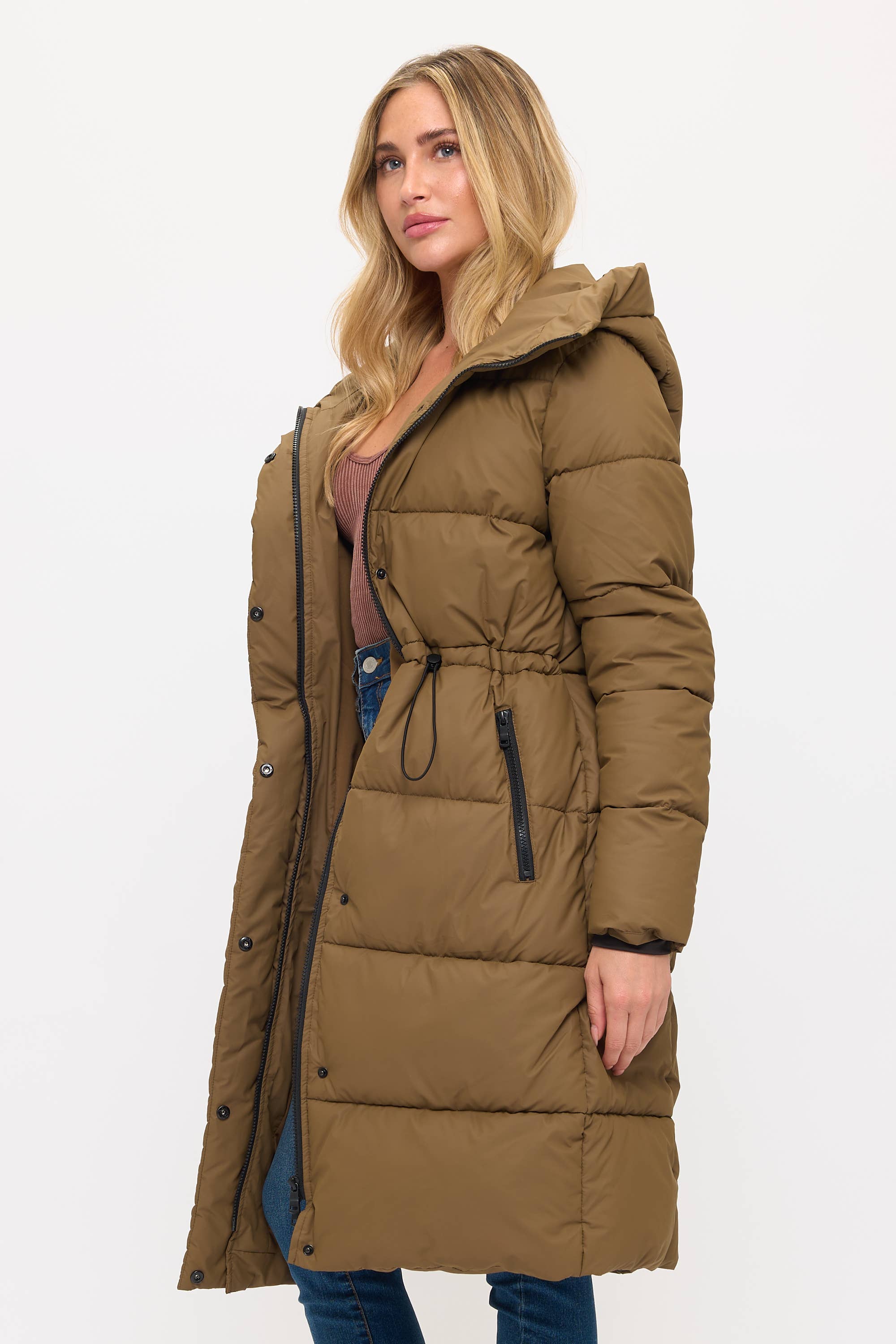 Coalition Apparel Inc - Wholesale Pufferjack - Dames - CLANP0112: Nordic Luxe Gewatteerde Jas met Capuchon10