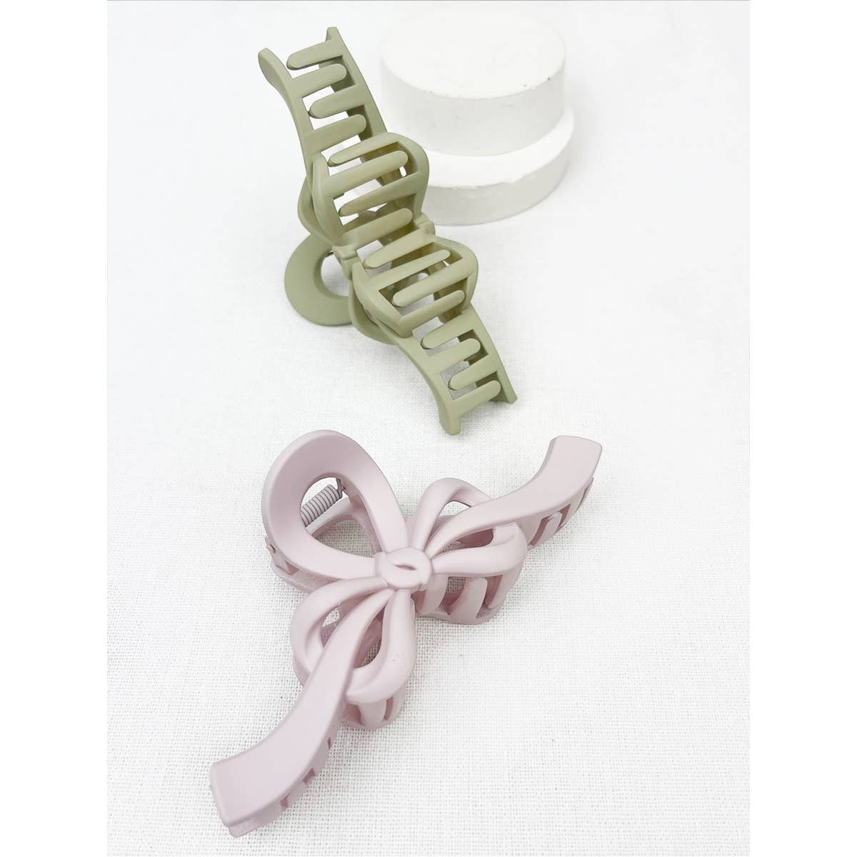 MIX COLOR Knotted Bow Soft Tone Matte Hair Claw for wholesale on Faire2