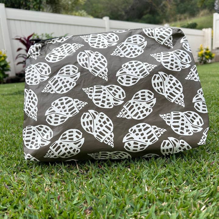 The Salty Babe - Wholesale Pouch - Women's - Shells Pitcher pouch3